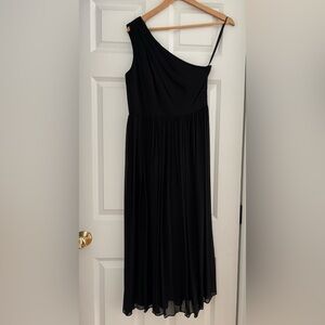 Banana Republic Dress. Color Black. 100% Silk. Size 4. New.